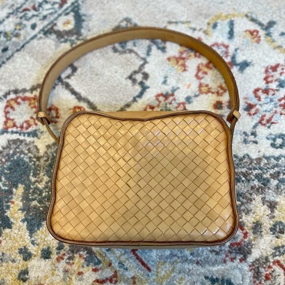 Bottega Veneta Vintage Tan Crossbody Shoulder bag - Picture 6 of 12